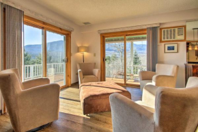 Condo with Hot Tub, 5 Mi to Cranmore Mountain!